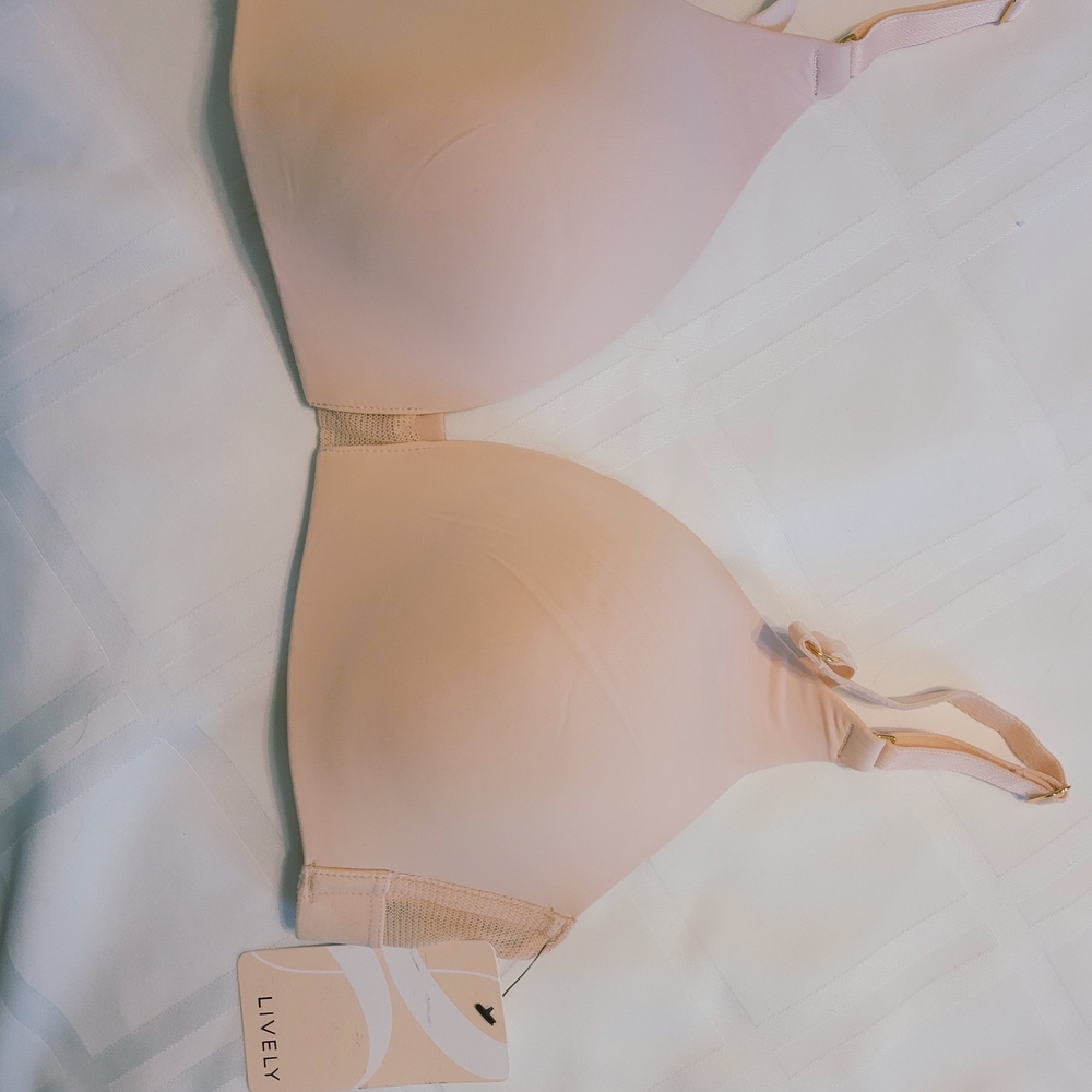 Lively Women's Toasted Almond Bra